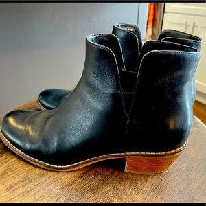 Cole Haan Black Signature Abbot Leather Booties 6.5 🖤🖤